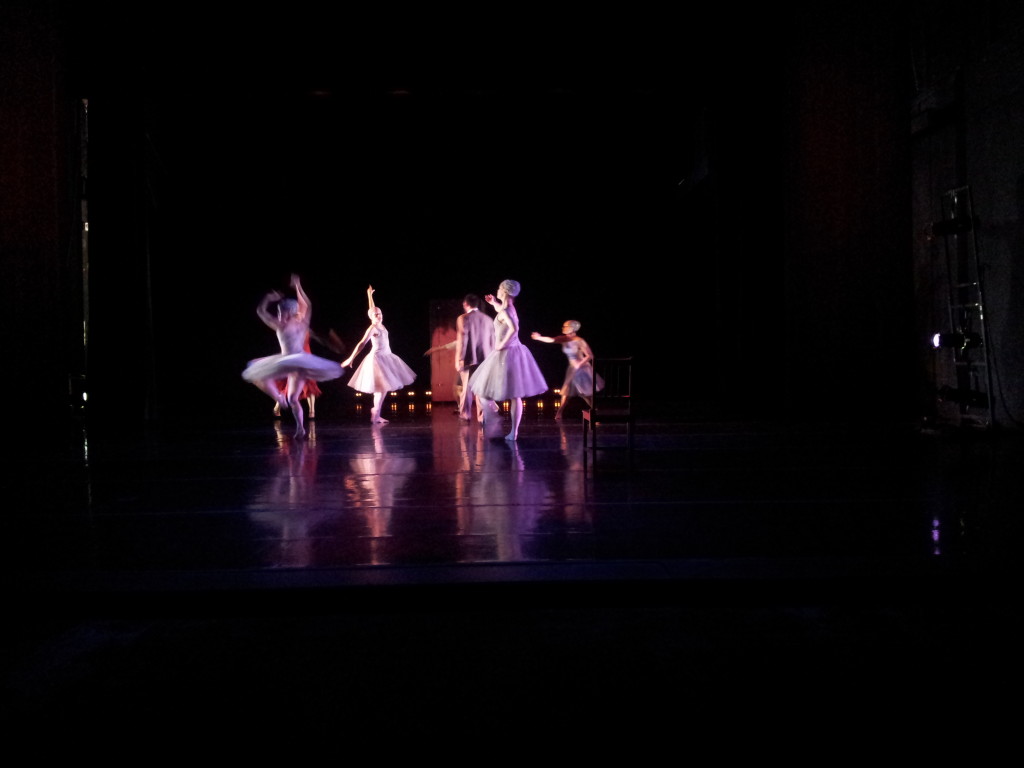 2013-12-13 21.10.19-Dancers-TheEnd